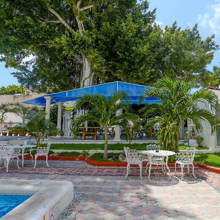 Hotel Maria de Lourdes Cancún Buitenkant foto