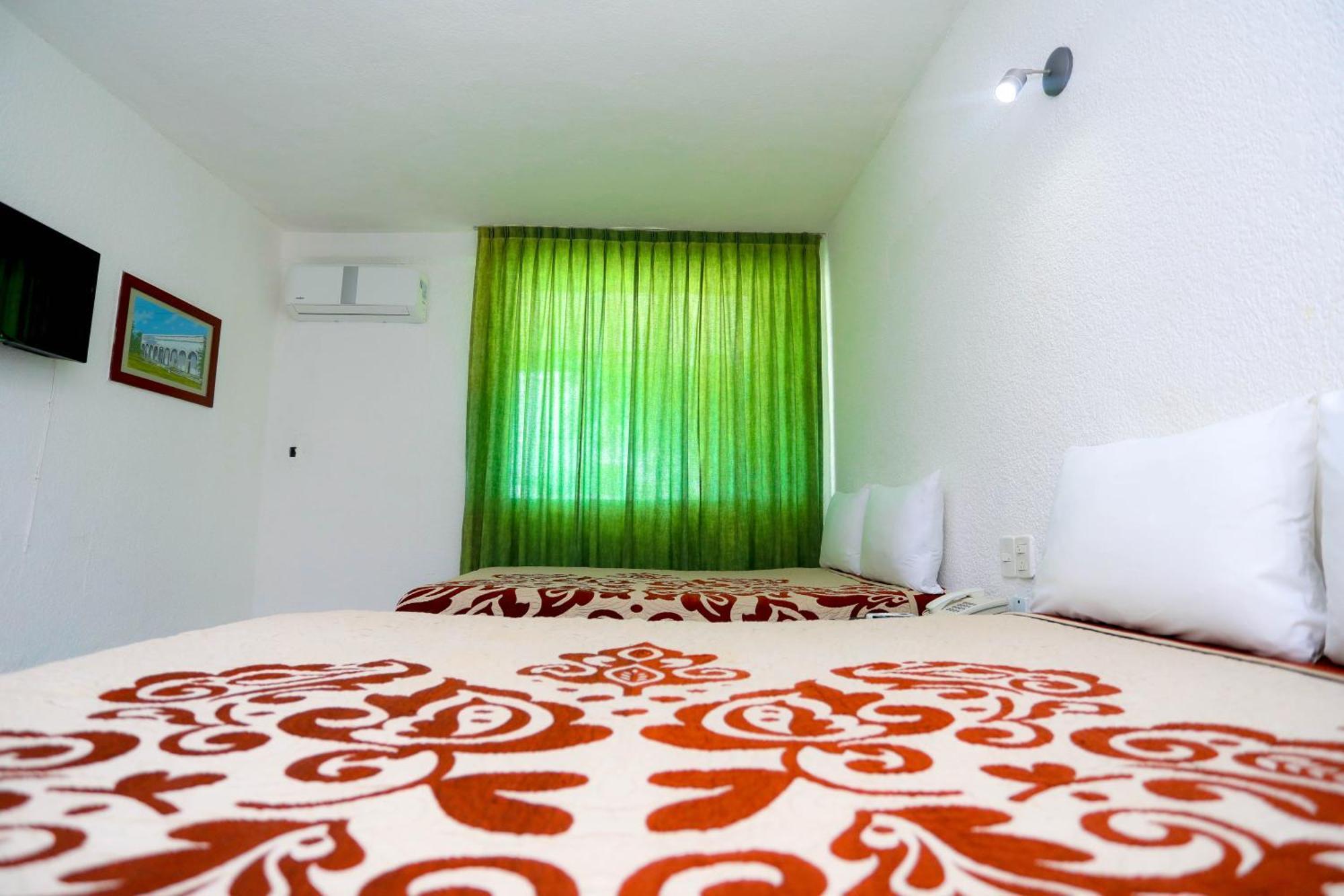 Hotel Maria de Lourdes Cancún Buitenkant foto