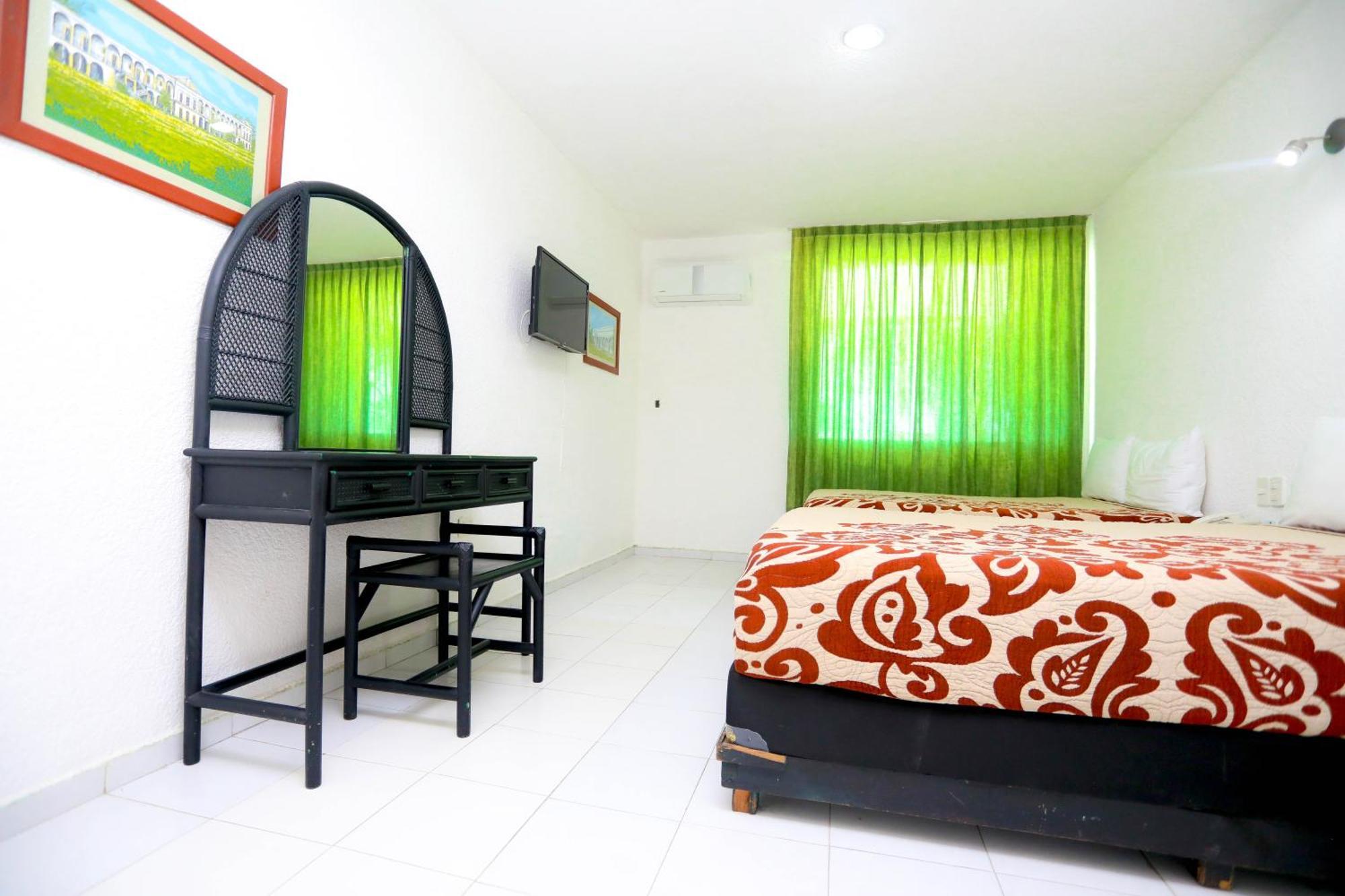 Hotel Maria de Lourdes Cancún Buitenkant foto